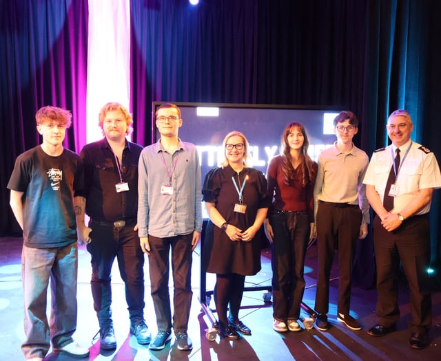 Plymouth students and police tackle knife crime