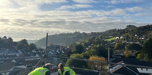 Totnes Library unveils solar panel installation to cut costs