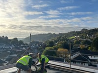 Totnes Library unveils solar panel installation to cut costs