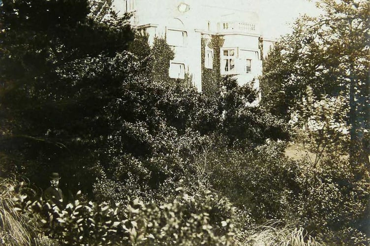 Membland Hall in the parish of Newton and Noss Mayo before demolition in 1927