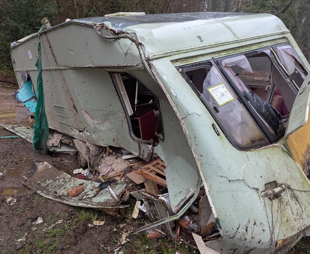 Abandoned Devon caravan to be removed