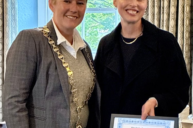 Mayor Cllr Julia Wingate and Dena Stafford