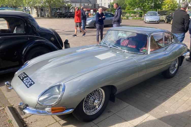 A streamlined Jaguar