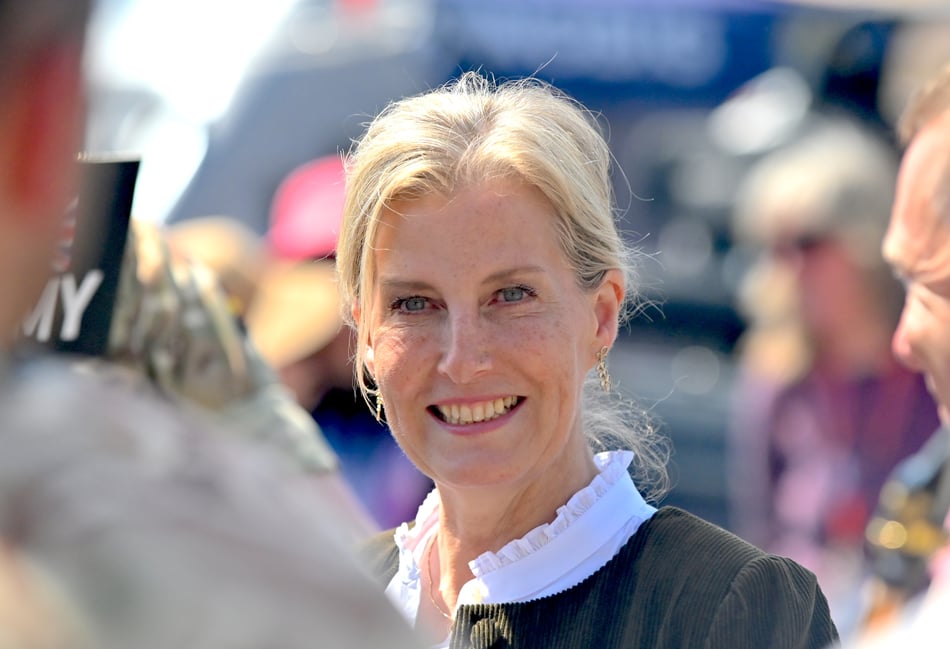 Duchess brings sunshine and smiles to show