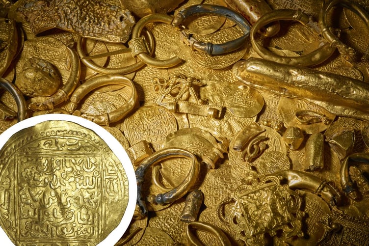 Treasure from the wreck of the Dom van Keulen