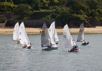 Hendersons prevail in second autumn series race