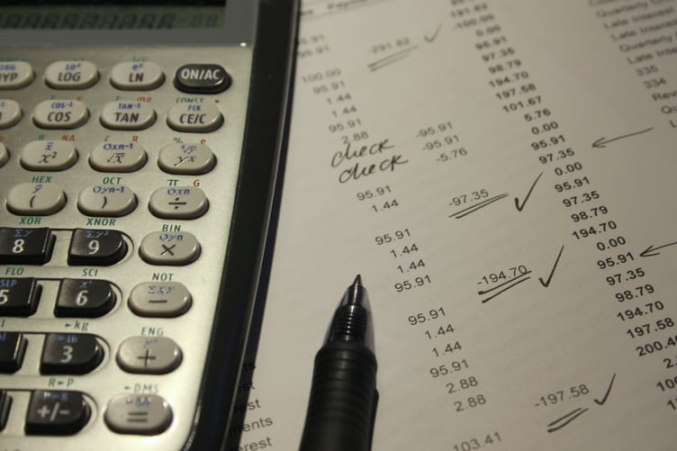 Council and Citizens Advice team up on money support