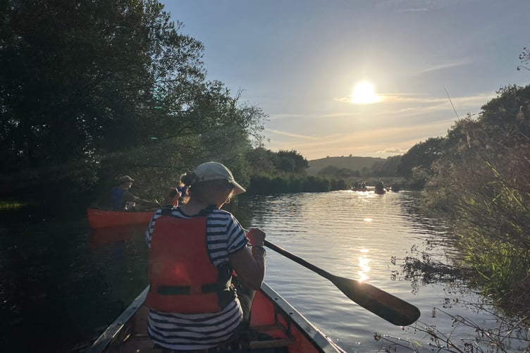 Sunset paddling on the Avon Estuary